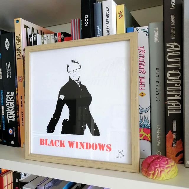 BLACK WINDOWS