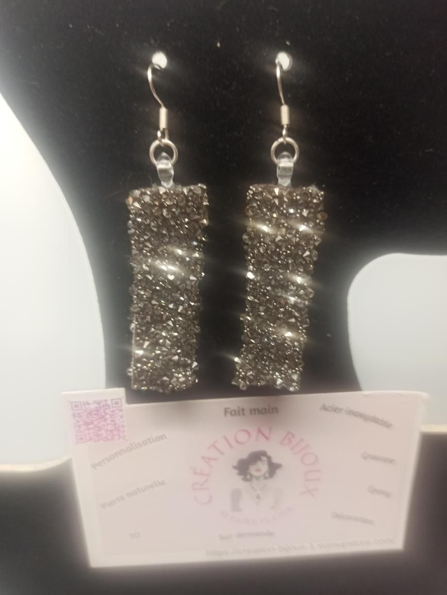 Boucle d'oreille strass