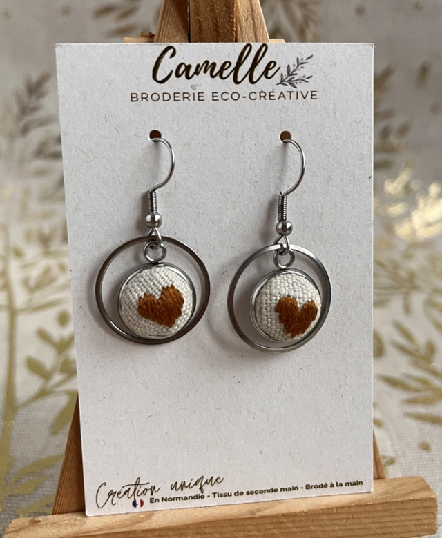 Petite boucles d’oreilles (argent) marron 