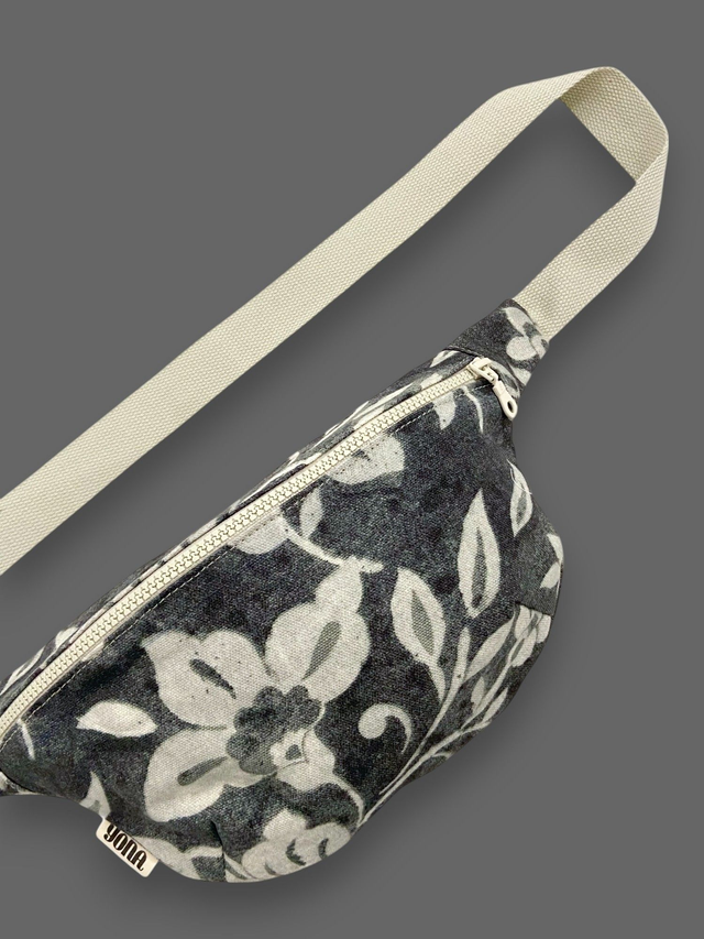 Banane Fleurs Grises