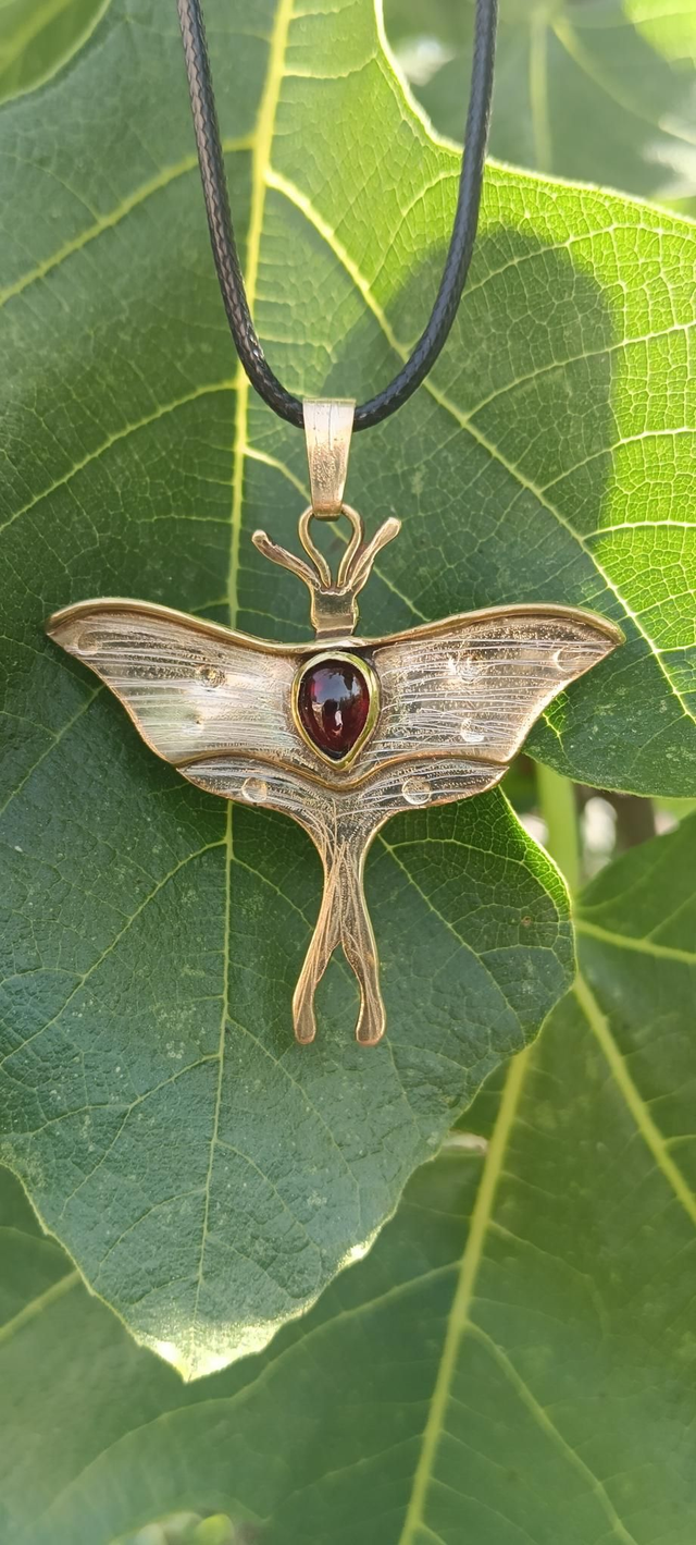 Pendentif papillon lune 