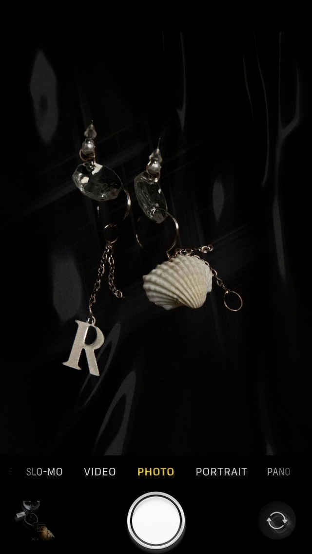 Boucles Asymétriques - Paul(e) Blanc