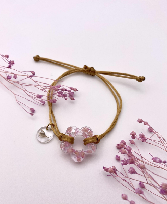 Bracelet bloom broom