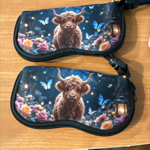 Cow glasses case
