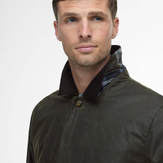 Barbour Short Lorden Wax Mac Olive