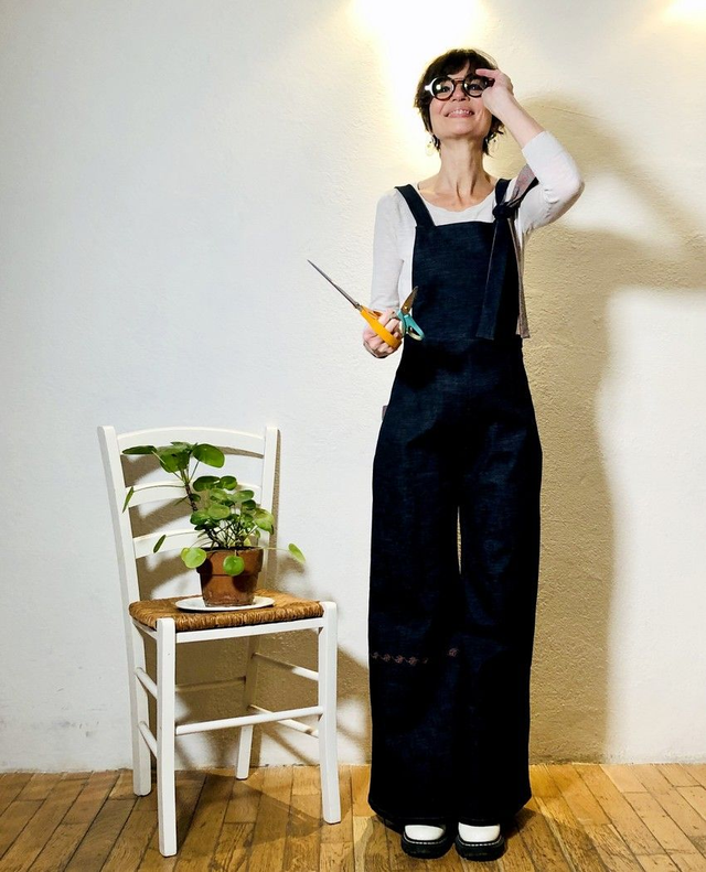  Salopette à liens jean bleu nuit lien turquoise-corail