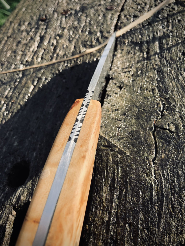 "Bullpup" - Manche en loupe de tilleul