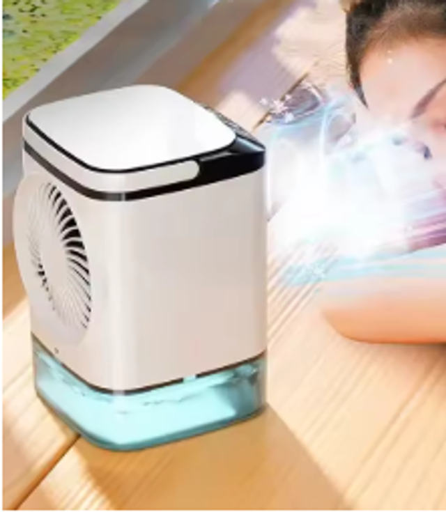 Tafel ventilator met watertank om extra te koelen
