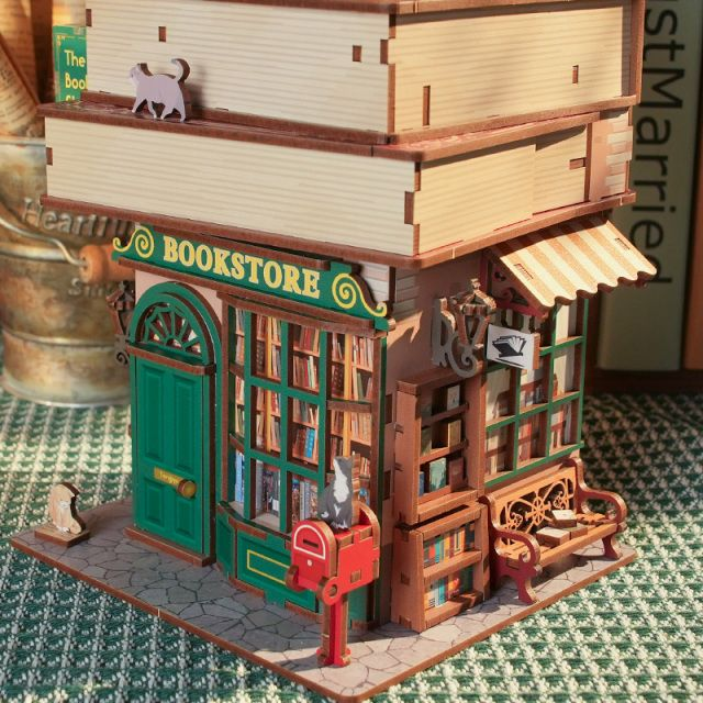 Time Bookstore - DIY Bausatz mit Geheimfach