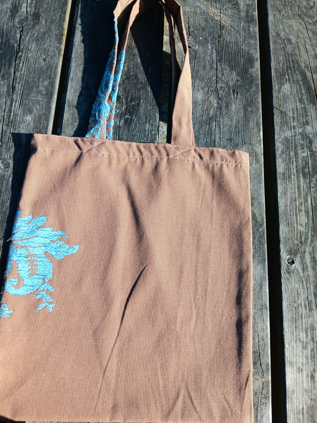 Sac shopping / Tote Bag/ Sac cabas/ Fourre-tout/ qu&#039;on peut porter à l&#039;épaule.