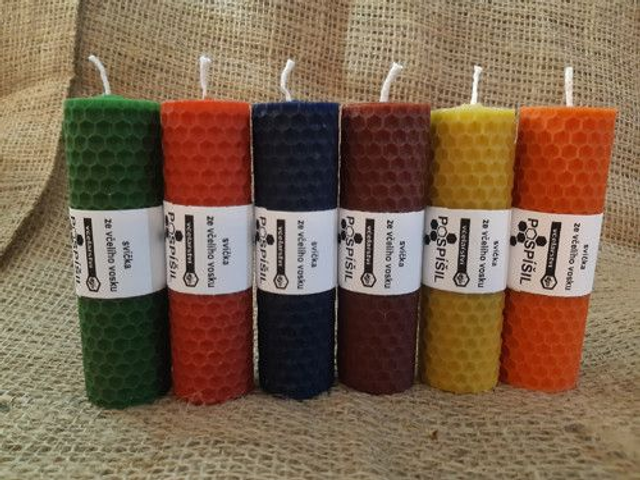 Stáčená svíčka z voskové mezistěny - různé barvy