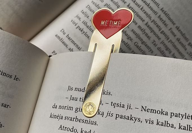heart bookmark