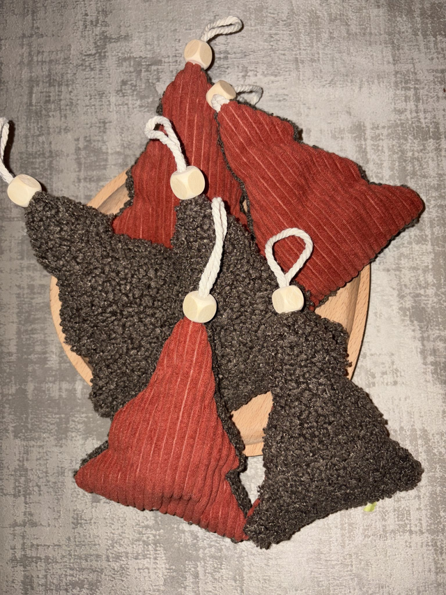 Sapins de Noël à suspendre – Velours côtelé terracotta &amp; sherpa chocolat