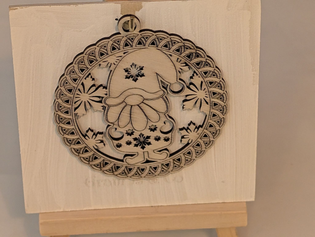 Medium round Christmas tree decorations