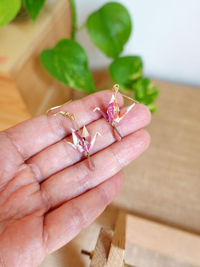 INOX doré / Origami grues, oiseaux / Papier japonais washi / Violet, Orange, or / Boucles d'oreilles origami /
