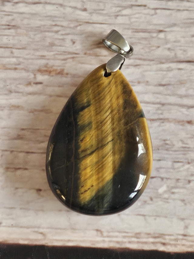 Pendentif goutte en Œil de tigre
