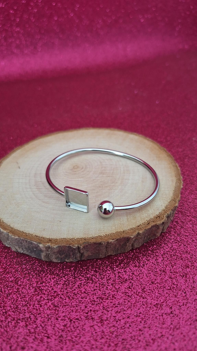 Bracelet Jonc Carré Argenté PERSONNALISÉ