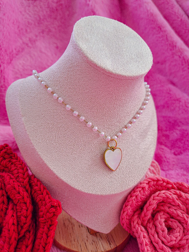 Collection Saint Valentin : Collier Rose d'Hiver
