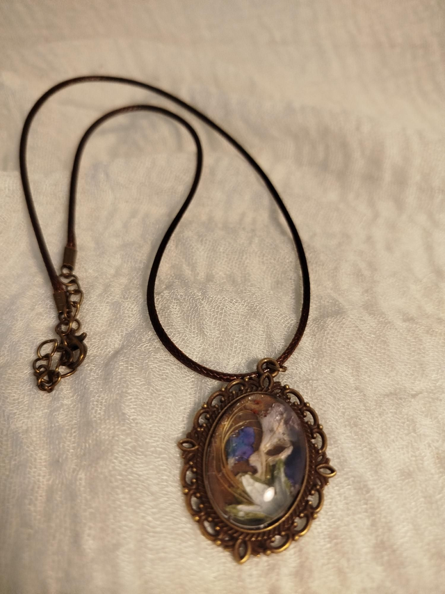 Fleurs bleues et grises 