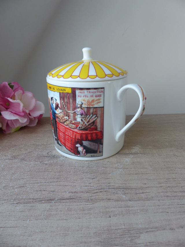 Théière Windsor en Porcelaine Fine de Chine – Collection “Vie en France” – Boulangerie & Marché Français – Vintage