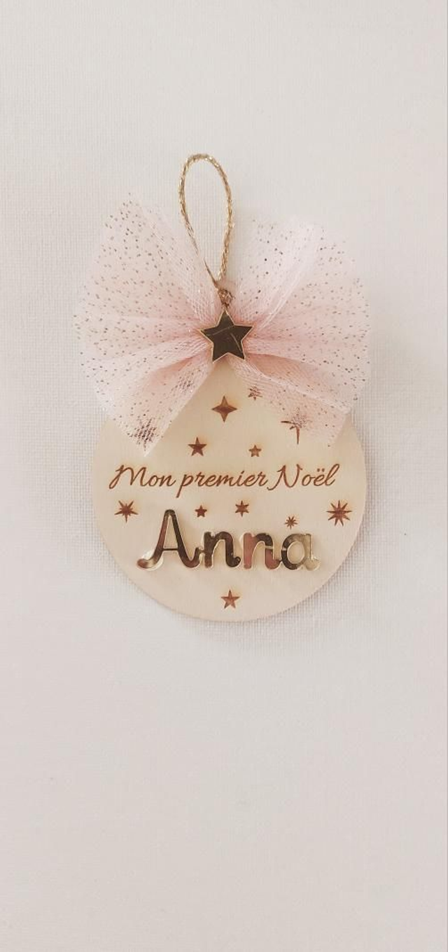 Boule "Mon premier Noël" rose