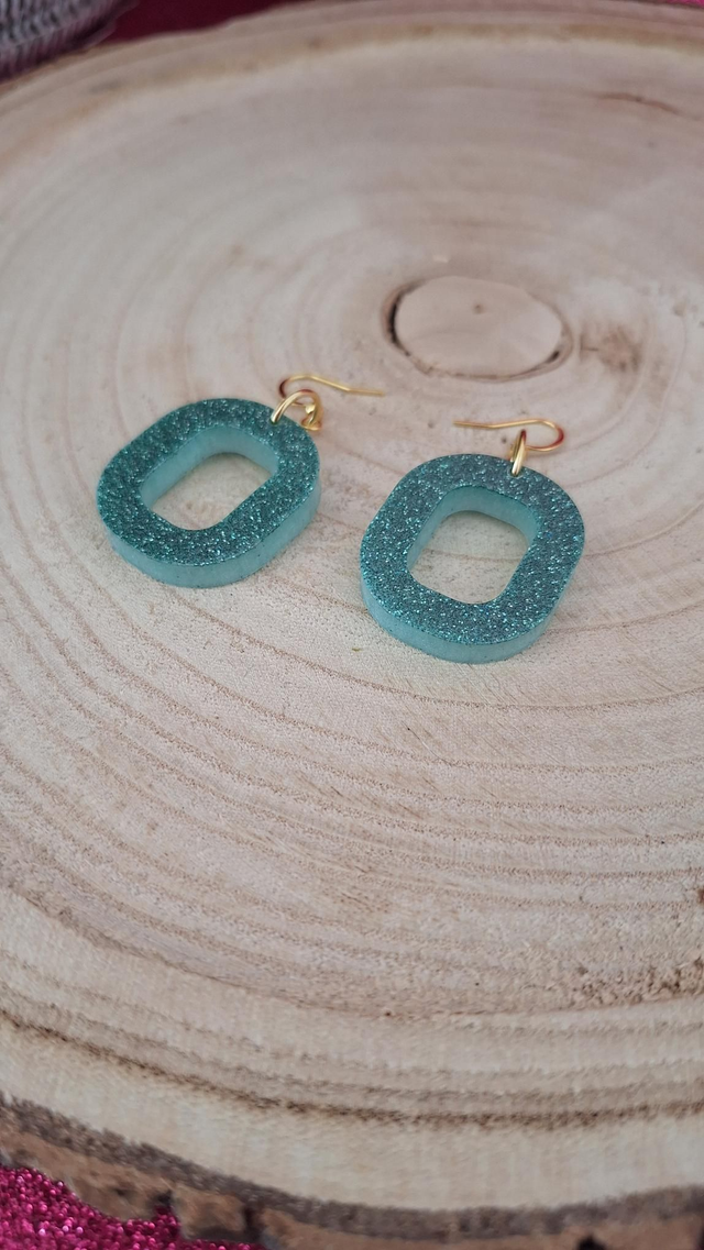 Boucles d&#039;oreilles dorées ovales paillettes turquoises 
