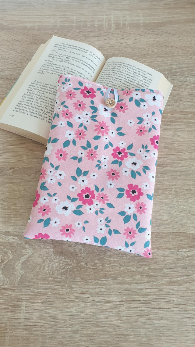 Pochette/ couvre livre fleurs rose