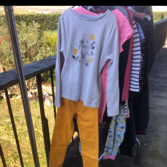 Ensemble tee-shirts &amp; pantalon moutarde 