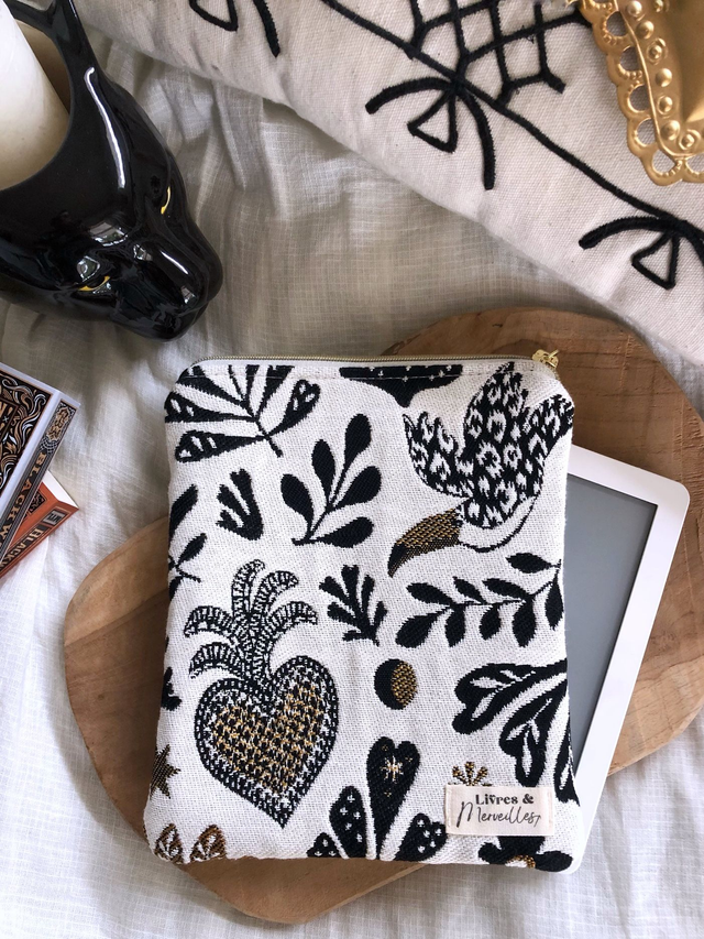 Pochette à liseuse en jacquard Gaïa - noire