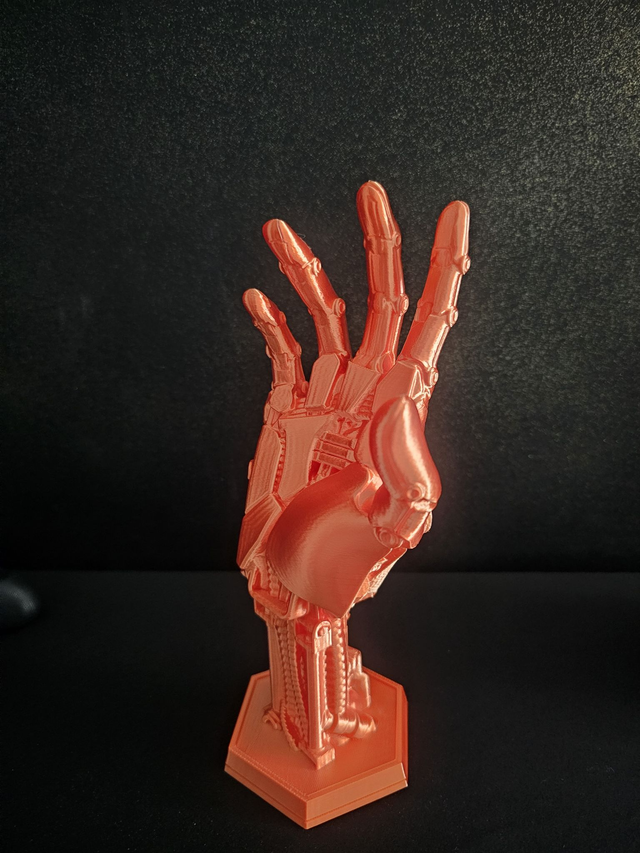 Porte manette main robotique orange