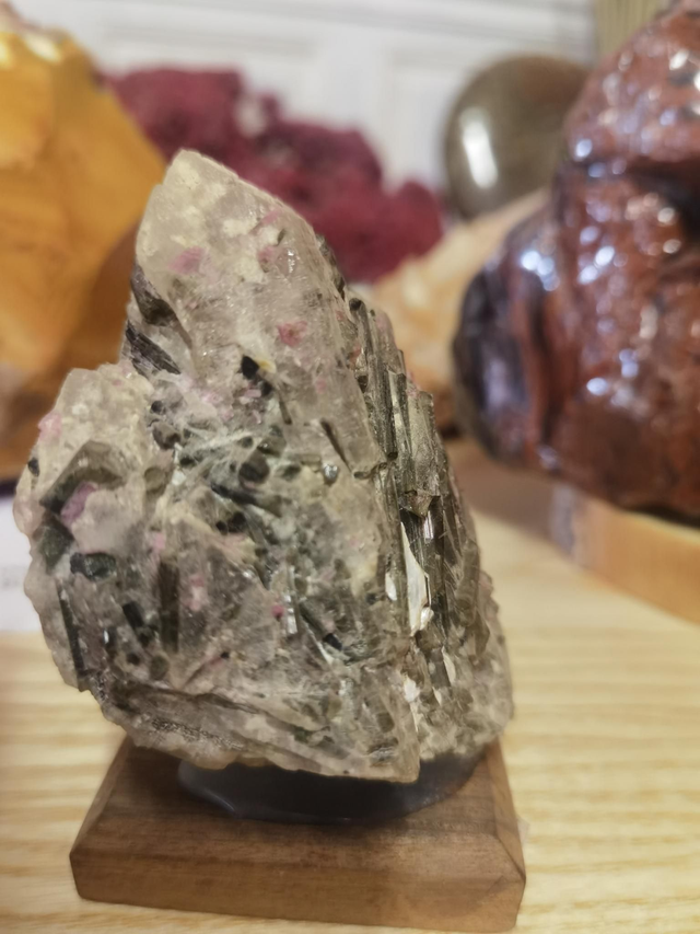 Tourmaline rose et verte.