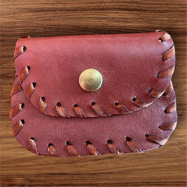 Pochette à chapelet en cuir marron
