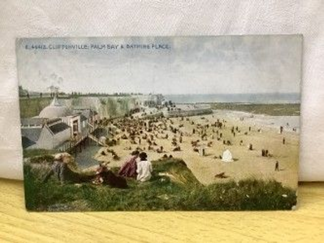 Cliftonville, Palm Bay &amp; Bathing Place, Kent, Posted 1918 Photochrom Co. Ltd postcard. Our  No R193 £2.25