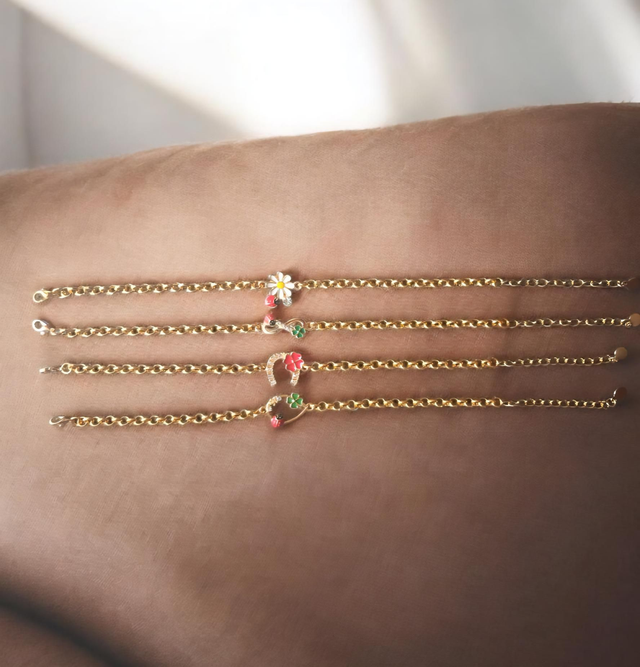 Bracelet Chaîne Acier Inoxydable &amp; Breloques Dorées