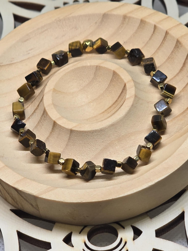 Bracelet Œil de tigre carré 0,6 cm 