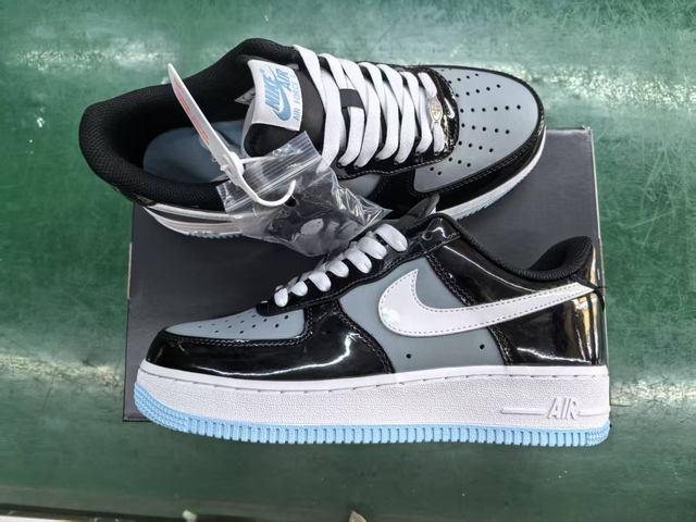 Nike Air Force 1 (Vendu sans la boîte )