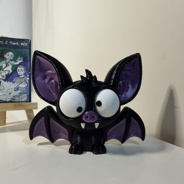 Pipistonio il Pipistrello con occhi mobili e testa girevole