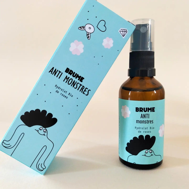 Brume magique anti-monstres à l'eau florale de roses bio