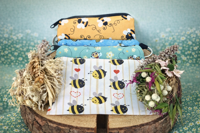 Bee and Flower purse