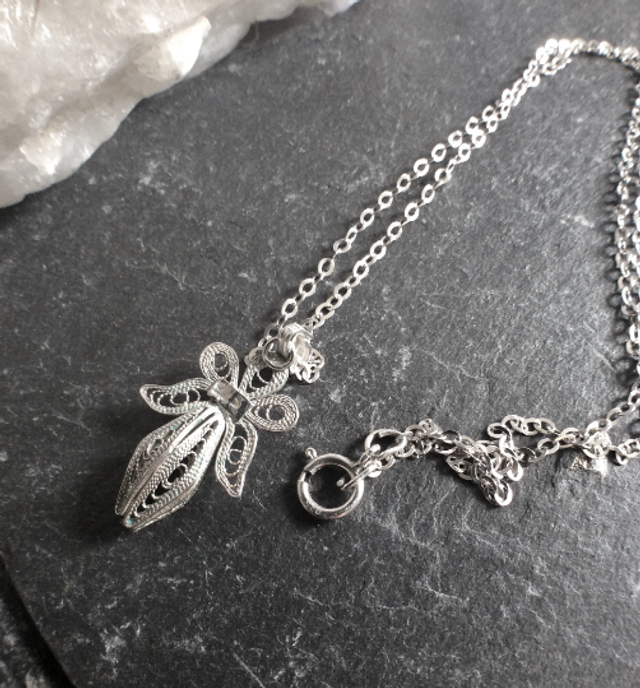 Vintage Silver Filigree Bow Pendant on delicate choker length 15" Silver Chain