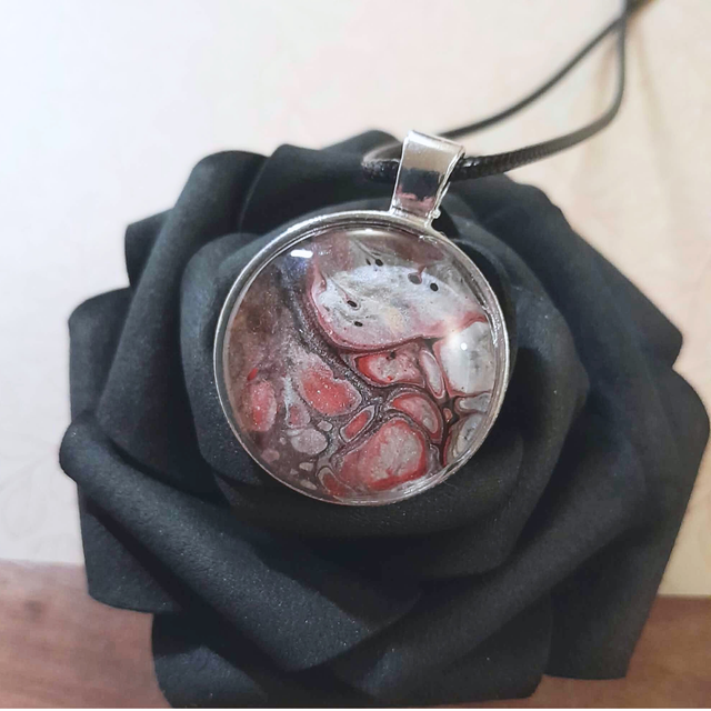 MIA - Collier - Métal argenté - Rouge, noir et blanc