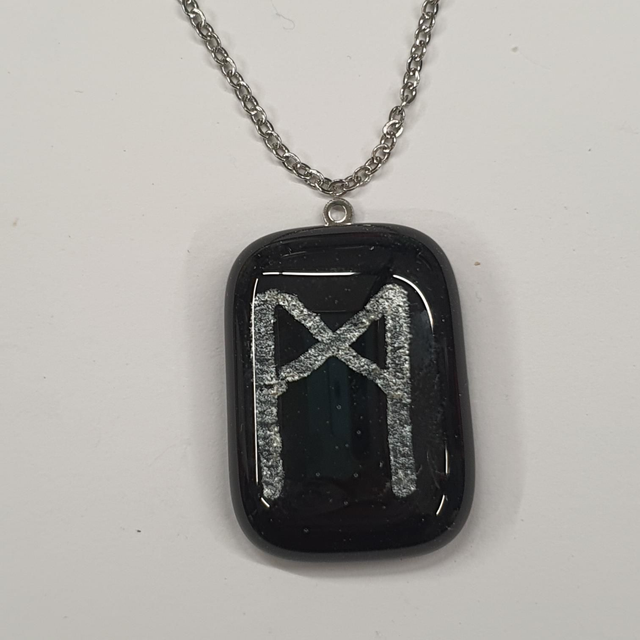 Black and silver Viking rune MANNAZ pendant NEW 