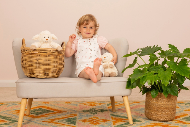 Mouton Maggi 27 cm - peluche douce