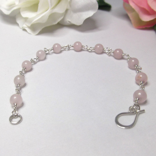 Rose quartz gemstone bead bracelet with recycled sterling silver wire wrapped links