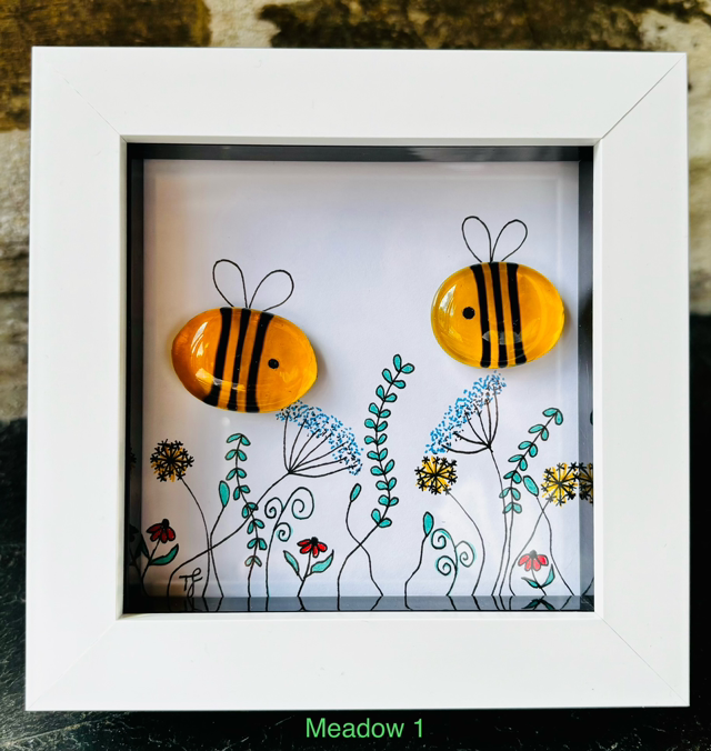 Bees Artwork in Standing frame (Various)