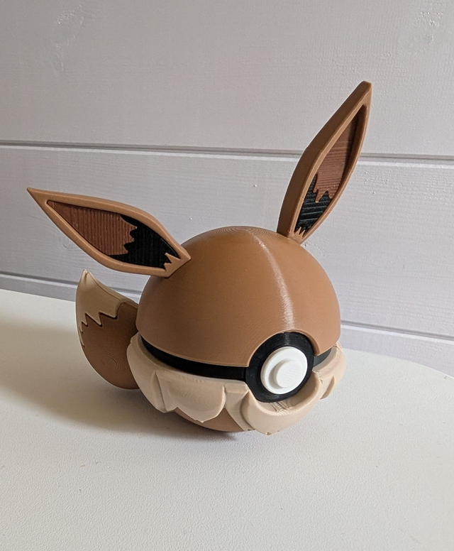 Eevee Pokeball