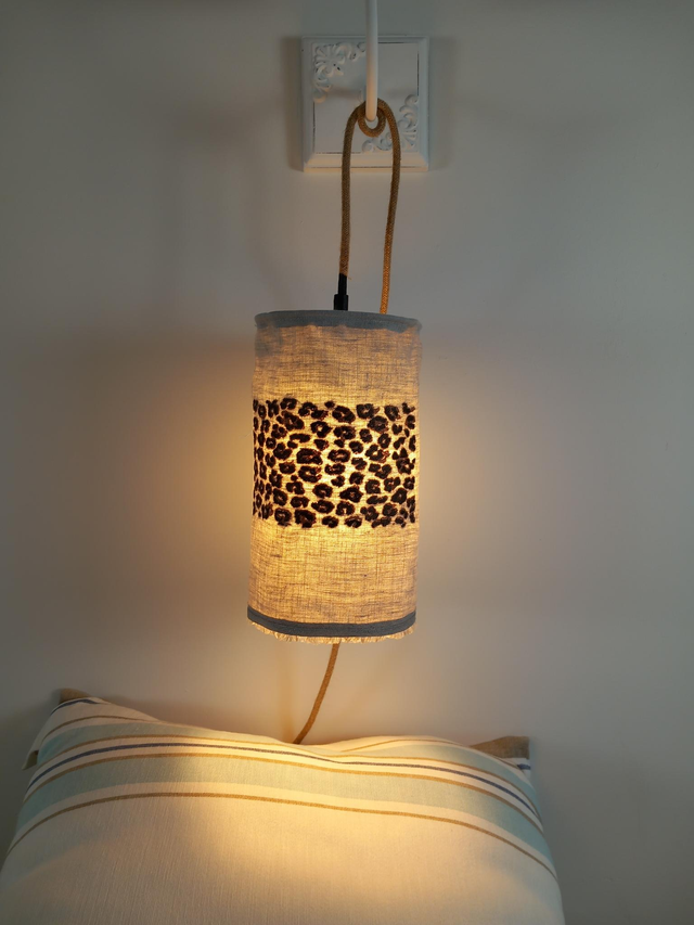 Abat-jour lampe baladeuse en lin brodé - broderie motif Léopard - Diamètre 15 cm