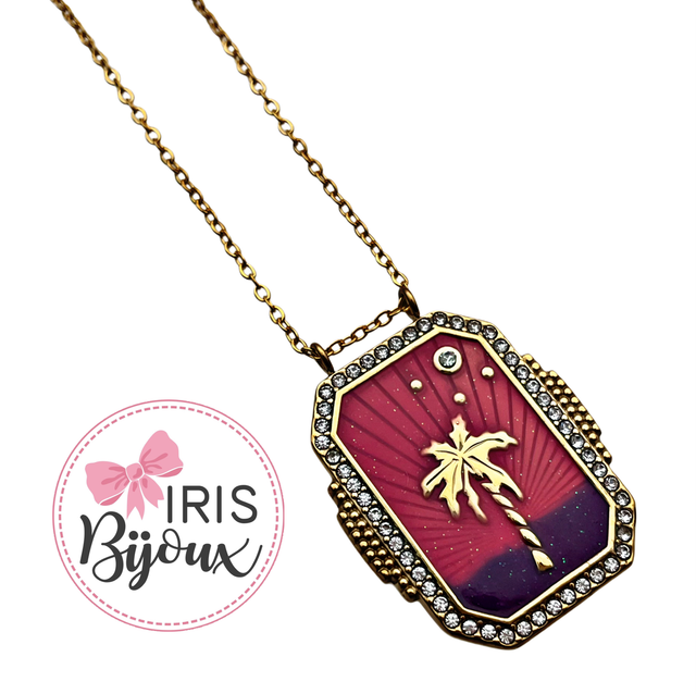 Collana medaglietta smaltata con palma e zirconi 