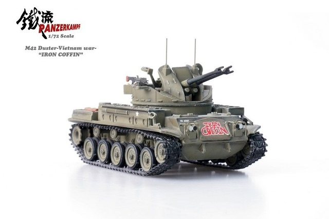 M42 Duster US Army "Iron Coffin" Vietnam #120211PG