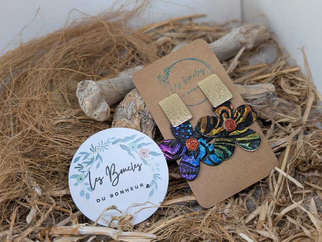 Boucles d&#039;oreilles Baby Marguerite holographique multicolore bm041